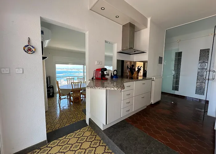 Agi Poncella Feriehus *